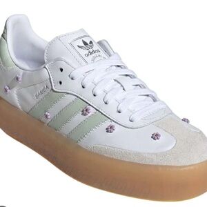 Adidas Samba Size 8 Women's White and Green Sneakers